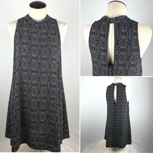 ASTR the Label  black/beige geo print shift dress